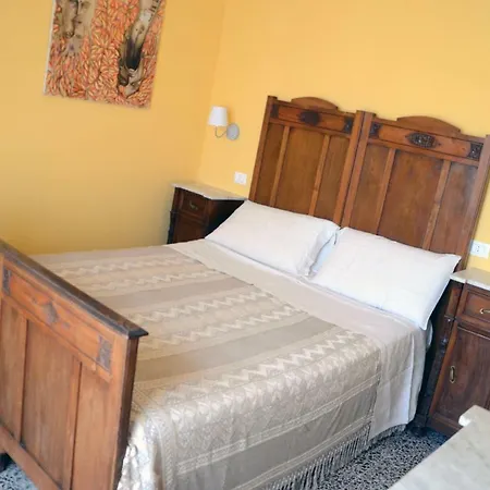 Casa Corte Liri לוקה