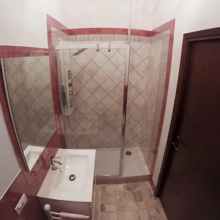 בית הארחה Casa Corte Liri לוקה